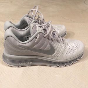 Men’s Nike Air Max 2017 Shoe Size 8.5